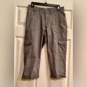 NWT Lee Women’s Frost Gray Cargo Capri Pants size 6